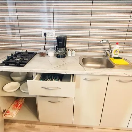 Apartmán Apartament Robert 150m De Plaja *